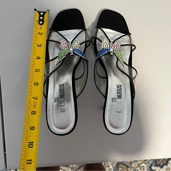 Max Lugus Couture Lucite Heel Sandals Stone Bead Detail Butterfly Size 9 - Picture 3 of 8